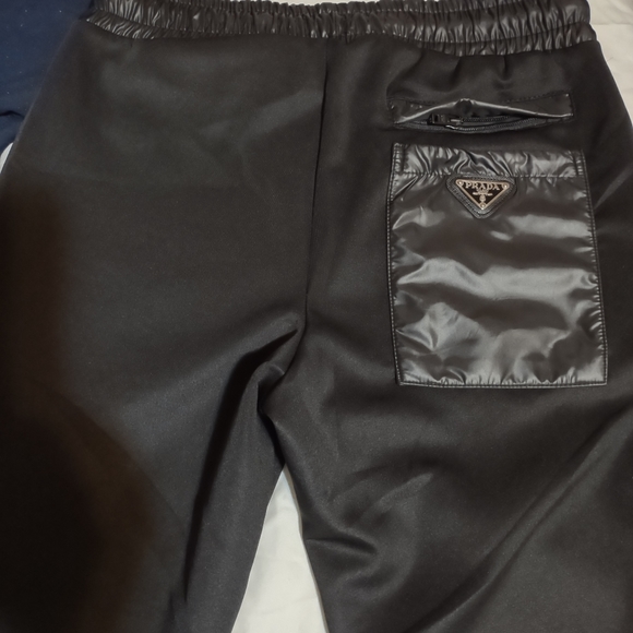 Prada sweatpants - Picture 5 of 9